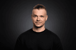 Дмитрий Клещевников